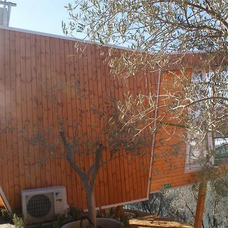 Agritourism Huqi Hotel