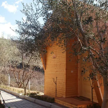 Agritourism Huqi Hotel 5*