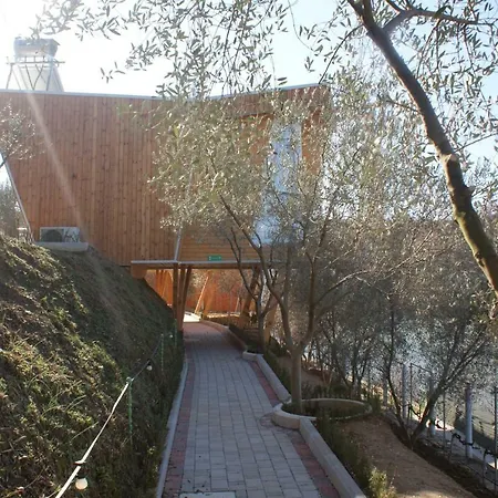 Hotel Agritourism Huqi 5*