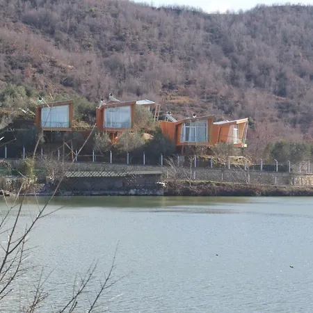 Hotel Agritourism Huqi Kameras