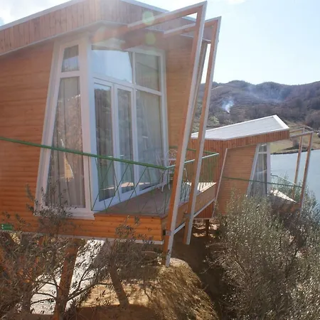 Hotel Agritourism Huqi Kameras